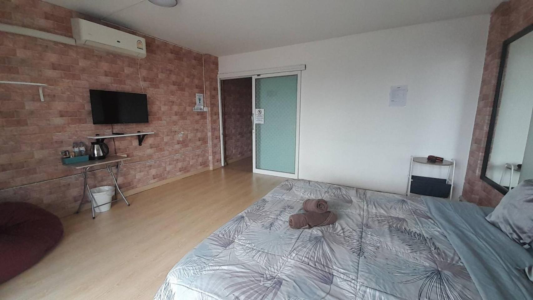 Homey-Sleepy Don Mueang Airport Hostel Бангкок Экстерьер фото