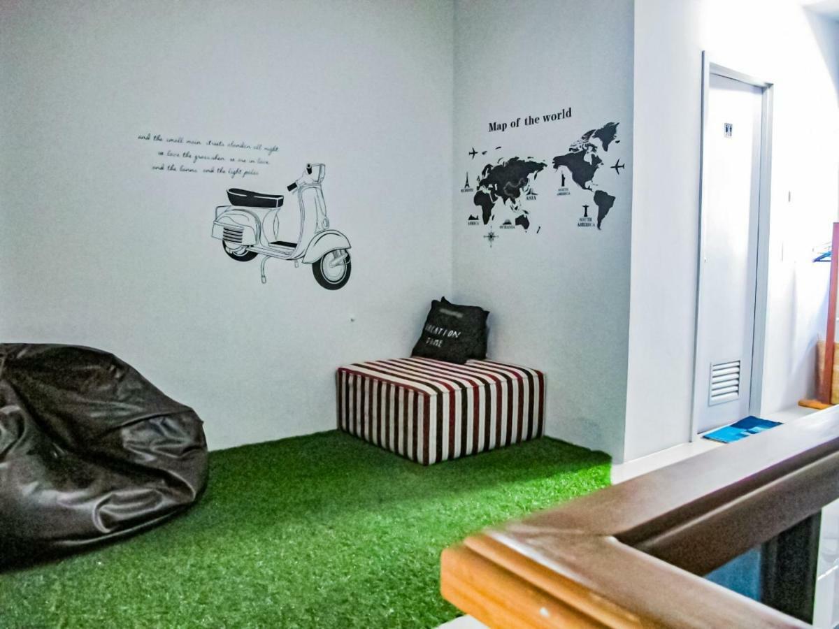 Homey-Sleepy Don Mueang Airport Hostel Бангкок Экстерьер фото